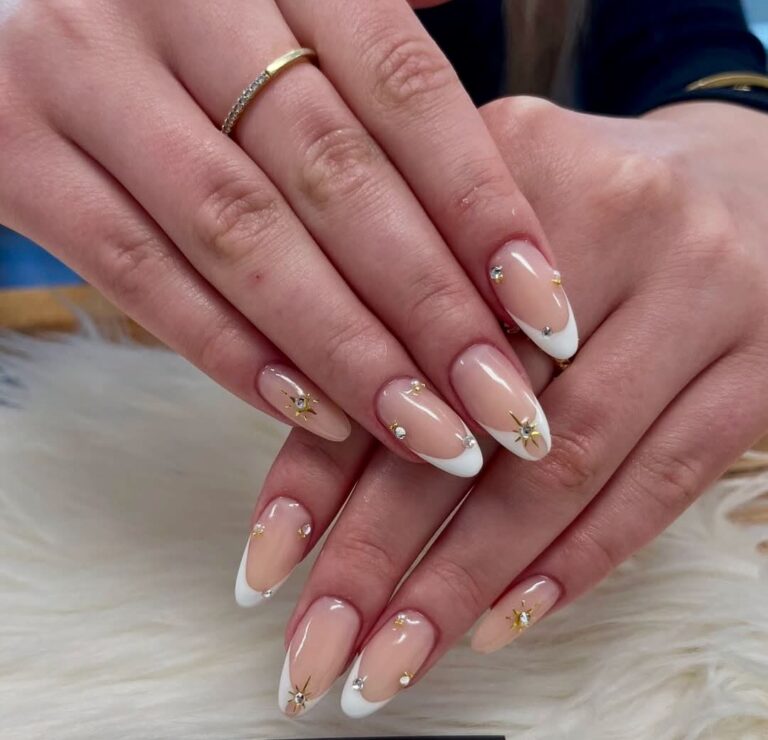 Bei Milano Nails in Tegel, Berlin-Reinickendorf, erwartet Sie hingebungsvolle Nagelpflege, die unsere Kunden glücklich macht und für wunderschöne Ergebnisse sorgt.