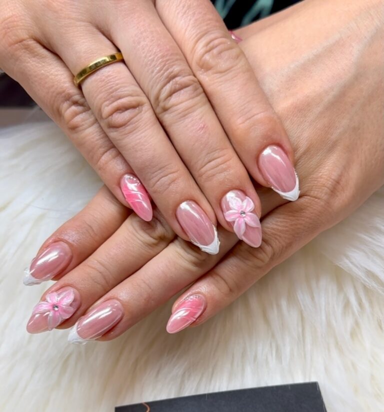 Nagelstudio in Berlin Tegel, Reinickendorf Absolut im Trend! Dieses Nageldesign für unsere Kundin zeigt, was mit kreativer Vision und professioneller Umsetzung möglich ist.