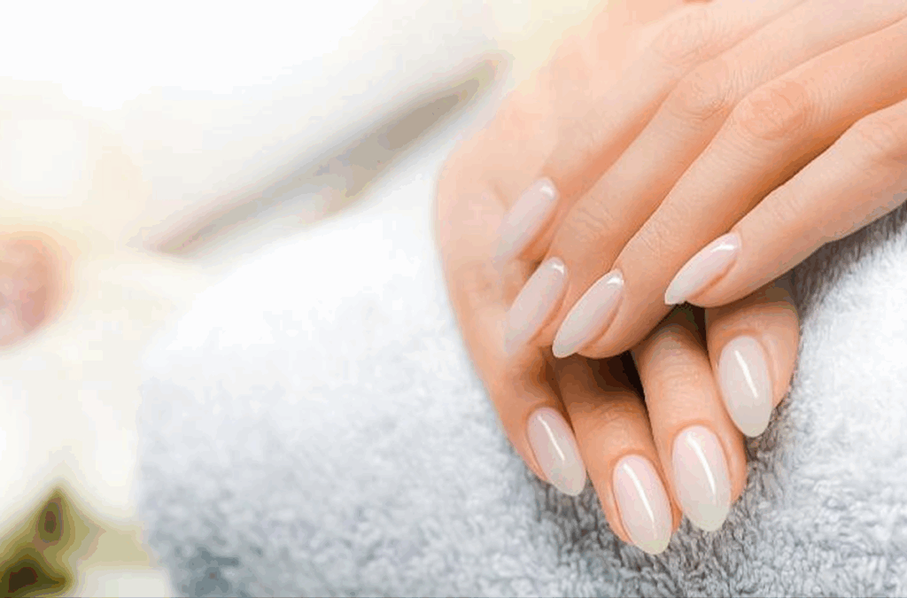 Natürliche-Nagelpflege-Hausmittel-mit-Ei-und-Milch