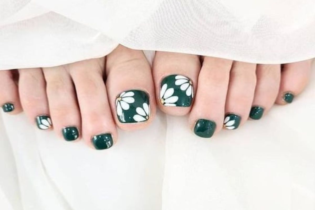 Die 10 besten Designs für luxuriöse und schöne Nägel: Verpassen Sie nicht diese eleganten Fußpflege-Trends