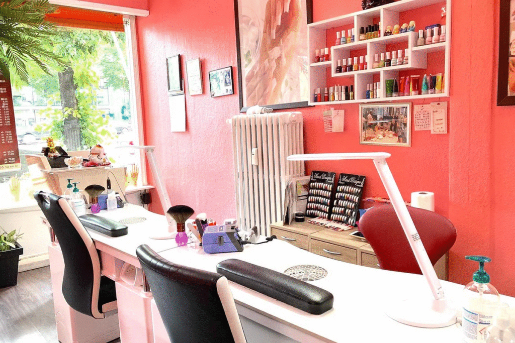 Beliebtes Nagelstudio in Berlin Deutschland